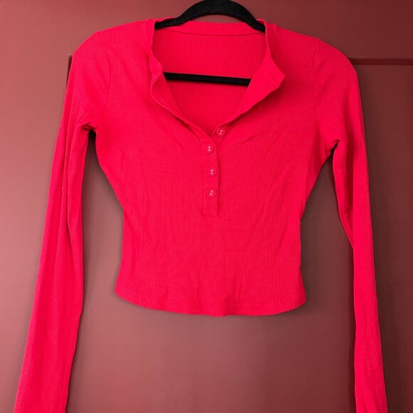 Red Long Sleeve Cropped Top – Quarter Buttondown (Size 4 to 6) - Picture 1 of 3